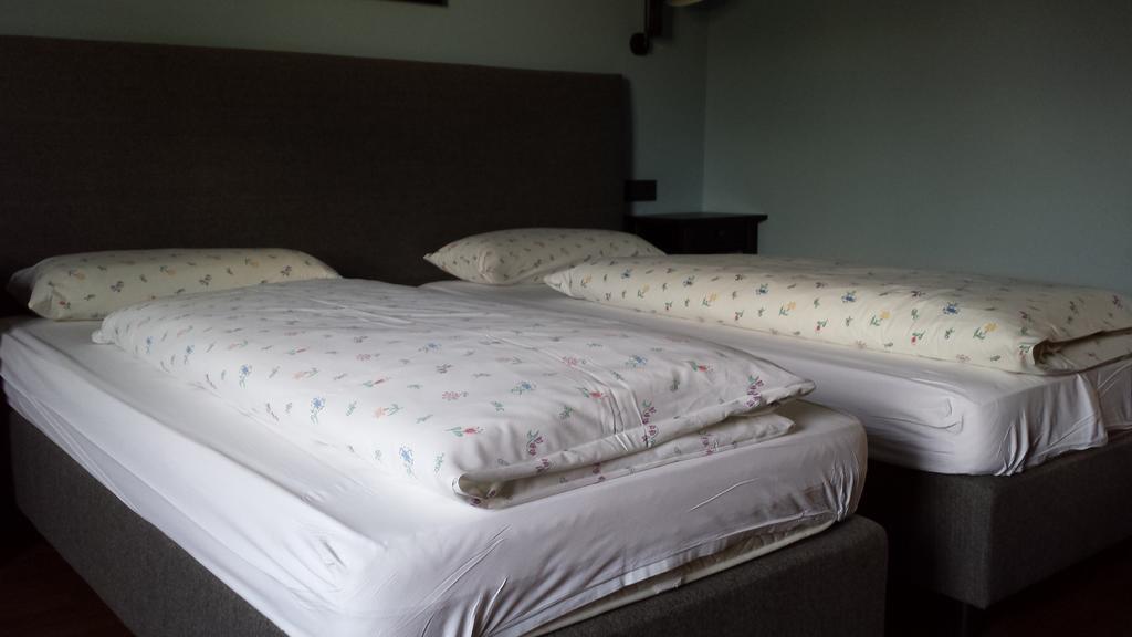 דרייאייך Hotel Henry חדר תמונה