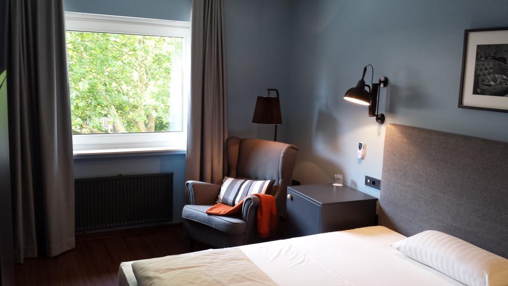 דרייאייך Hotel Henry מראה חיצוני תמונה