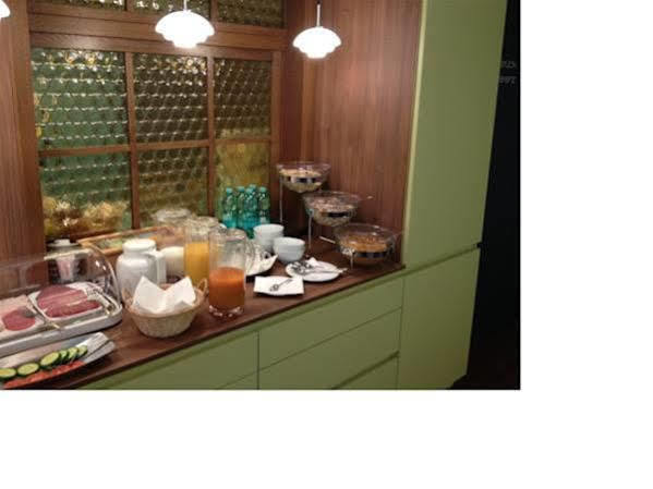 דרייאייך Hotel Henry מראה חיצוני תמונה