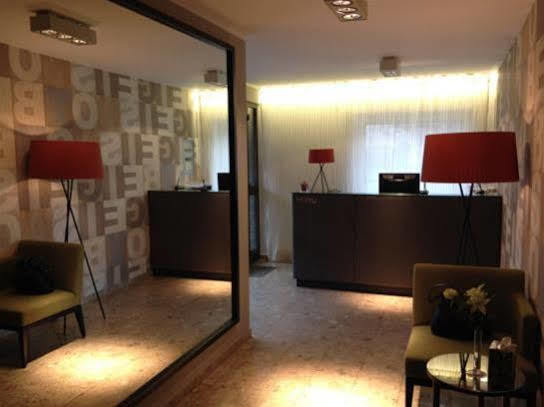 דרייאייך Hotel Henry מראה חיצוני תמונה