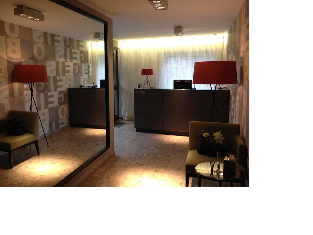 דרייאייך Hotel Henry מראה חיצוני תמונה
